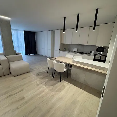 7 Apartment *