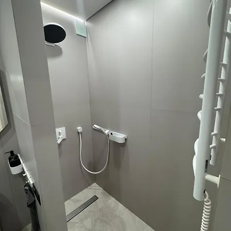 7 * Kolomiya